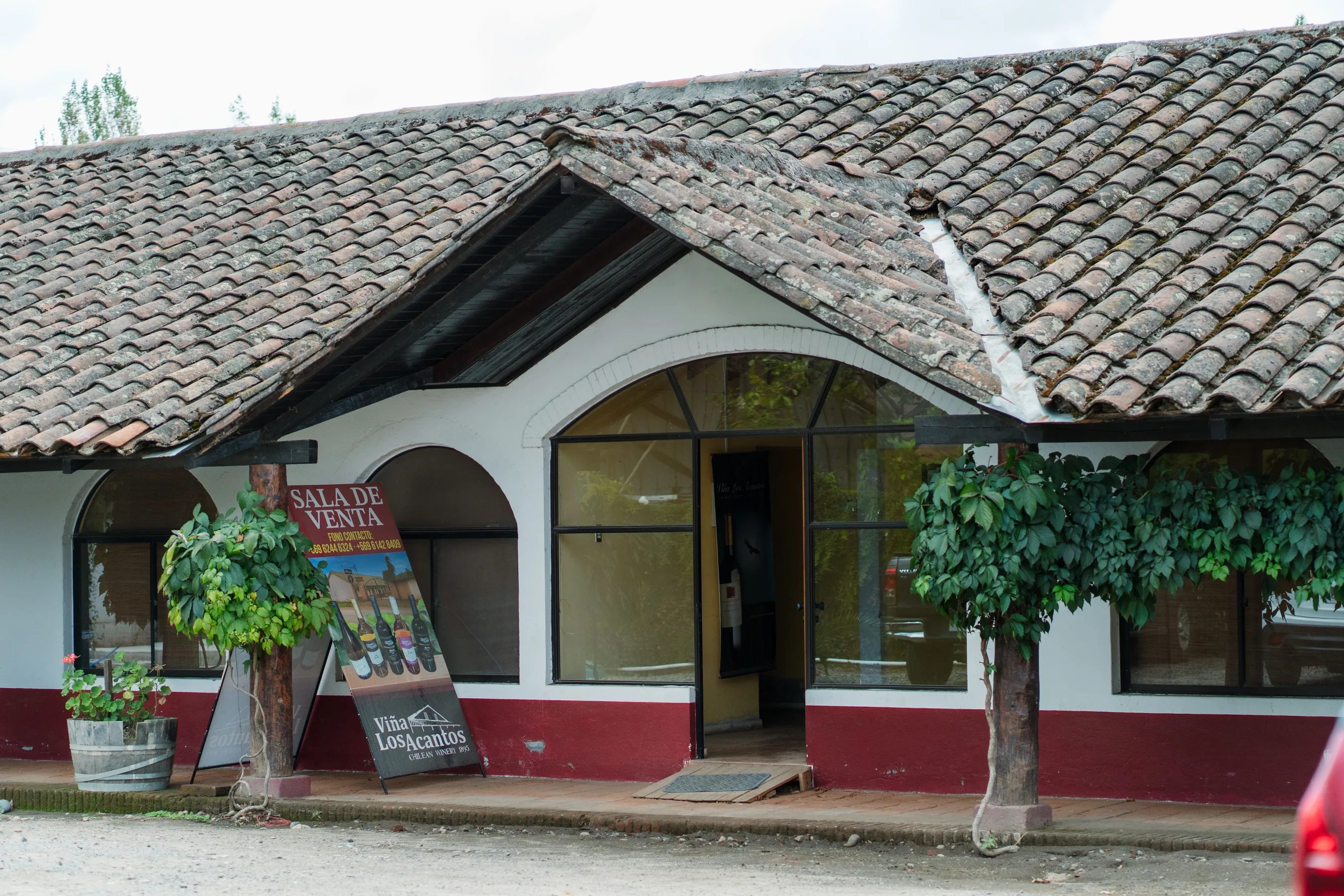 Los Acantos